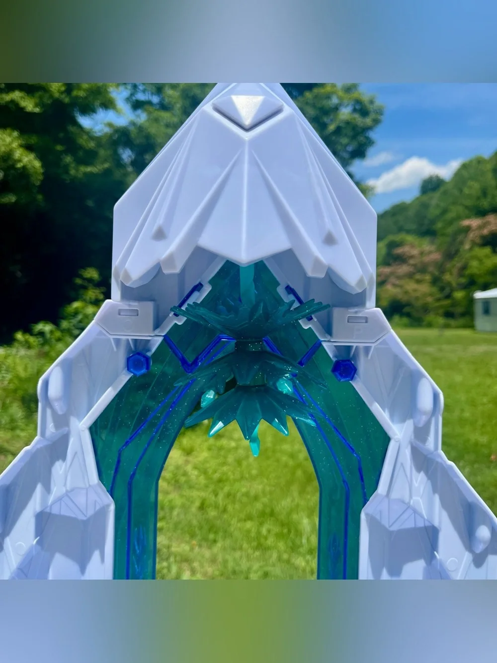 Rare Disney Frozen Elsa’s Magical Ice Palace 2014 Retired 3 Ft Tall Light Up